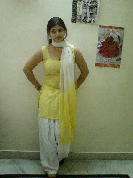 Suit Salwar Delhi Girl X Download Hd Wallpaper Wallpapertip
