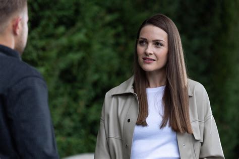 Hollyoaks Spoilers Sienna Blake Has A Plan For Warren What To Watch