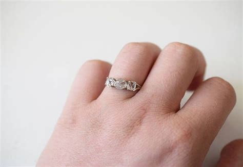 Roh Diamant Verlobungsring Zeitlose Hochzeit Band Ring Verlobung Engagement Rings Band