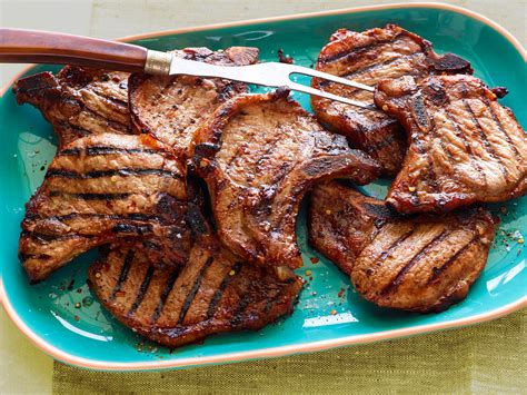 Honey grilled pork chops, ingredients: Recipe For Thin Sliced Bone In Pork.chops / Grilled Pork Chops Tender And Delicious Mel S ...