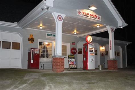 Image Result For Gas Station Garage Themes Gas Station Old Gas