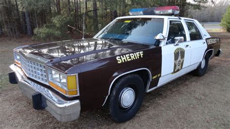 Used flatbed truck for sale in florida. Cheap Cop Car For Sale - Ford Crown Victoria Police ...