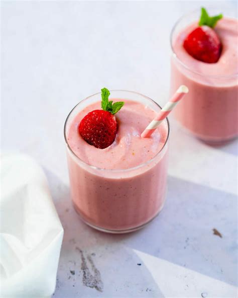 Perfect Strawberry Smoothie Best Flavor And Texture A Couple Cooks