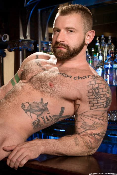 Sucking Cock In Gay Bar