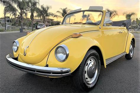 Volkswagen Beetle Convertible Vehicle Details 2019 Volkswagen Beetle
