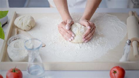 How To Knead Pizza Dough Art Of Kneading Foodies Radar