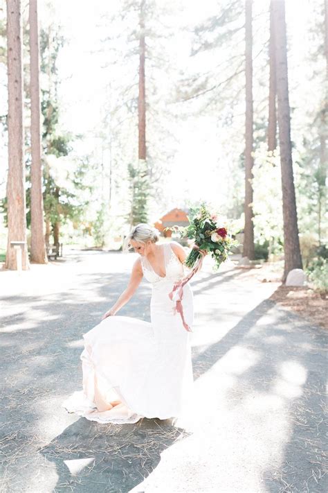 Elegant Fall Lake Tahoe Wedding With Gorgeous Floral Arch Modwedding Tahoe Wedding Lake