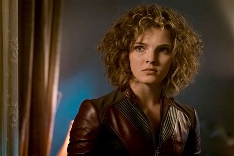 Camren Bicondova