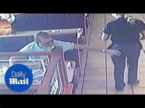 Shocking Cctv Video Shows Moment Customer Slaps Waitress On Backside