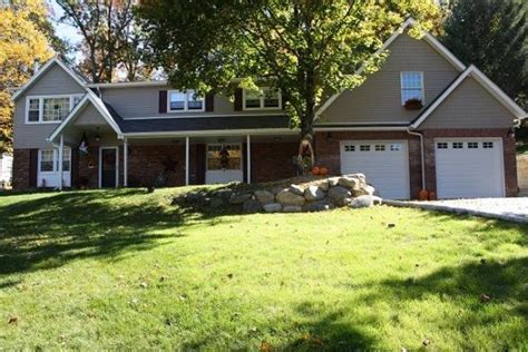 Remodelrepairreplace.com has been visited by 10k+ users in the past month Raised Ranch Addition.... hmmmm | For the Home | Pinterest ...