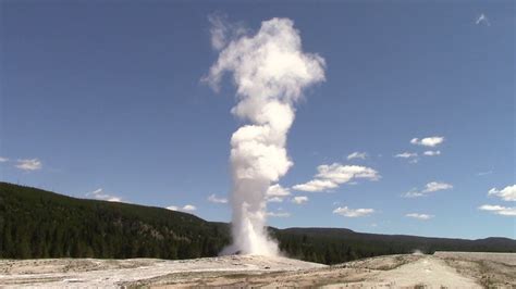 Old Faithful Geyser Biggest Eruption Ever Youtube