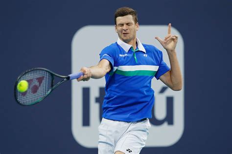 Polski tenisista w ostatniej chwili dowiedział się o zmianie rywala, ale mimo tego awansował do ii rundy igrzysk. Hurkacz, chiamatelo Hubi o… killer, alias Jason Bourne?