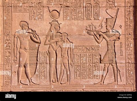 Los Jerogl Ficos De Dendera Templo Dedicado A La Diosa Hathor Egipto