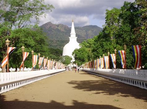 Mahiyangana Raja Maha Vihara Sri Lanka Mahiyangana Temple