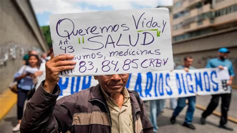 Trabajadores De La Salud Continúan Protestando Por Bajos Salarios Y Falta De Insumos Médicos