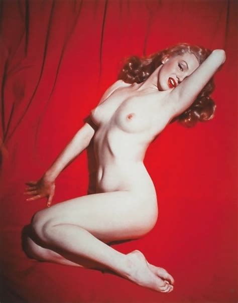 Marilyn Monroe Nude On Red Velvet Pics Xhamster My Xxx Hot Girl