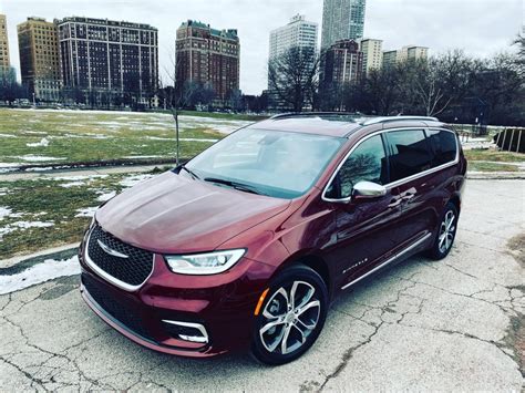 2021 Chrysler Pacifica Pinnacle Awd Drive Review Chicago Car Guy
