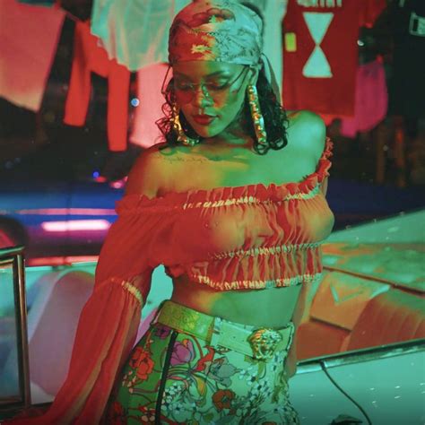 Rihanna News On Twitter Rihanna Will Be Performing Wild Thoughts At