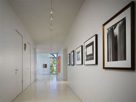 A Few Ways To Enhance The Beauty Of Your Hallway