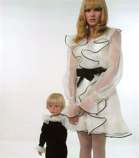 David hallyday chante l'union qui offre la force.briser les différences pour avancer ensemble.quand tu commences à t'interroger, c'est que tu. Épinglé par handan sur sylvie ll | David hallyday, David