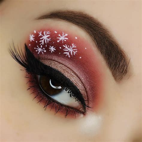 Festive Christmas Makeup Christmas Eye Makeup Christmas Eyeshadow Xmas Makeup