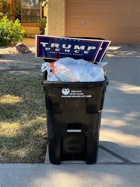 It’s trash day in Ahwatukee (Phoenix)… : r/PoliticalHumor