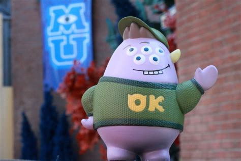 REVIEW: REVIEW: Monsters University Mini Cosbabies