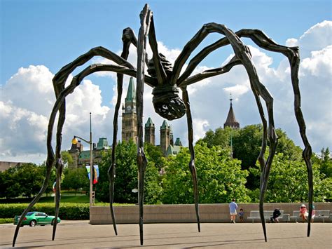 Maman Ottawa Ontariothis Giant Spider Made Of Bronze Stainless