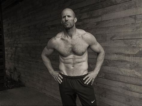 Jason Statham cumple los 50 años más hot