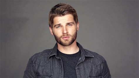 Vogel began acting in 2001 and has appeared in several films and series, including the texas chainsaw massacre, the sisterhood of the traveling pants, grind, poseidon, blue valentine, the help, bates motel. Mike Vogel Wallpapers - Wallpaper Cave