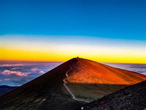 The Top 10 Most Incredible Volcanoes In Hawaii Pictures