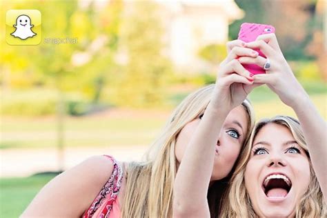 Snapchat Could Be Worth £12 Billion Self Deleting Selfie App Gets