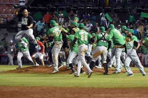 En el marco de la semana de lavalleja se disputó un partido con figuras de los últimos años del fútbol a nivel nacional e internacional. Estrellas Orientales campeones del beisbol de RD | Diario ...