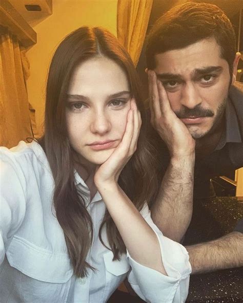 الحساب للمسلسلات التركية On Instagram “ صورة جديدة لـ بوراك دينيز و الينا بوز من كواليس