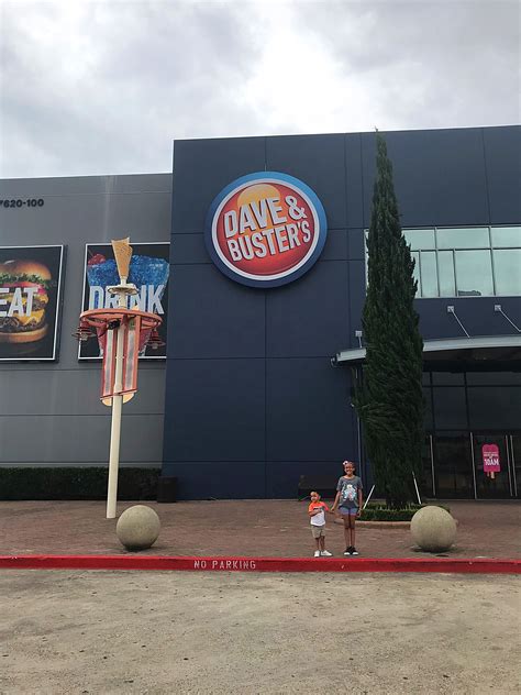 Dave And Busters Houston Da Stylish Foodie