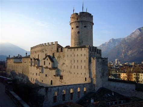 Trento Castello Del Buonconsiglio Castelli Posti Per Le Vacanze