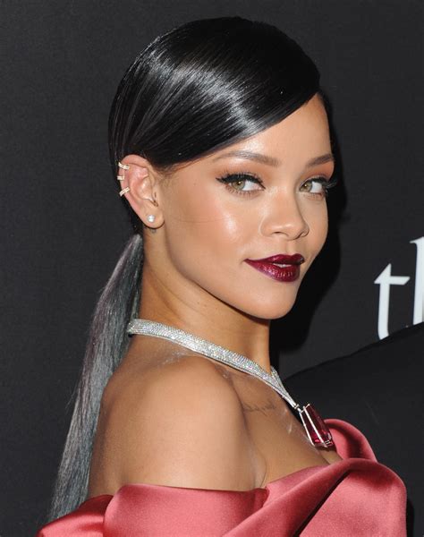 Rihanna Hairstyles 32 Best Rihanna Hair Looks Of All Time Haircuts And Hairstyles 2018