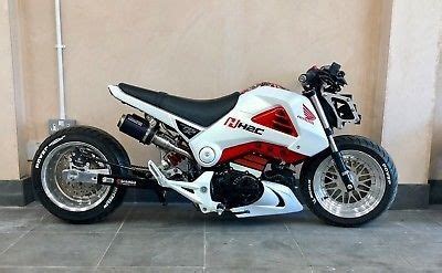 Honda grom 125cc in immaculate condition has michelin tyres hard and soft, yashimura pipes, extensions for mirrors tail tidy, purchased from cj ball norwich.has full service history. I love these types of modded groms. | Grom bike, Honda ...