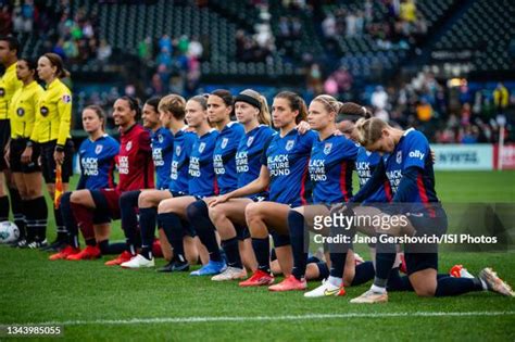 Kneeling National Anthem Photos And Premium High Res Pictures Getty