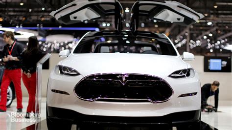 Watch Tesla Model X Suv First Look Bloomberg