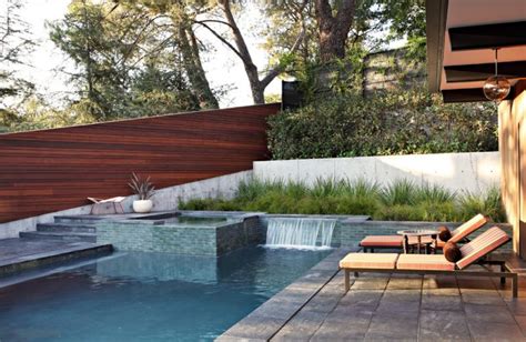 16 Stunning Mid Century Modern Swimming Pool Designs That Will Leave