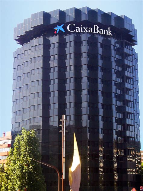 Hay entidades como banco sabadell y la caixa, que están siendo muy agresivos con las rebajas en sus pisos embargados. CaixaBank - Wikipedia, la enciclopedia libre