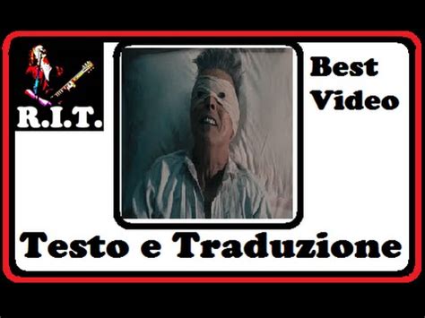 And so the days flow thru my eyes but the days still seem the same. Lazarus - David Bowie con testo e traduzione - YouTube