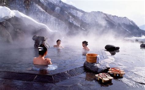 Learn How To Enjoy A Japanese Ryokan With Hot Springs Asia Trend