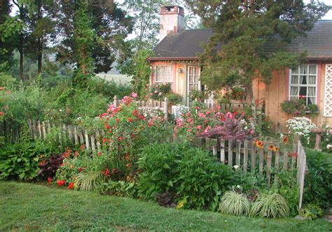 Cottage Garden Design Ideas