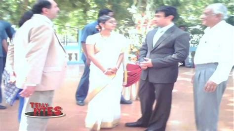 Close friend amin hajee worked with aamir khan and kiran rao in the movie lagaan. aamir khan and kiran rao marriage pics - YouTube