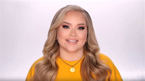 Beauty Youtuber Nikkietutorials Comes Out As Transgender After