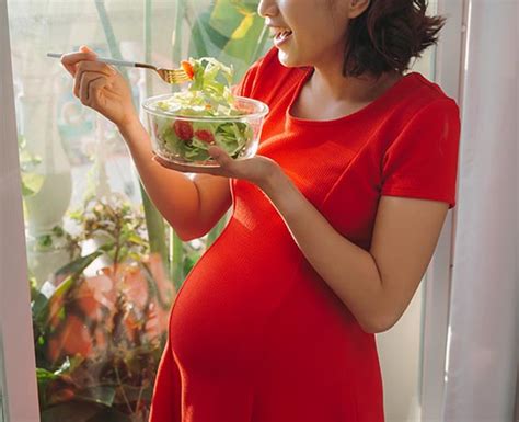 Managing Pregnancy Food Cravings Happiest Health