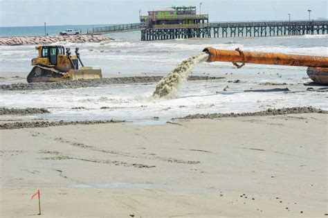Galveston To Pump New Sand Onto Seawall Beaches Houston Chronicle
