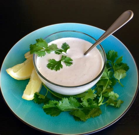 This mock sour cream is a sour cream substitute made with cottage cheese and other ingredients. Cashew Sour Cream (Non-dairy) - Little Blue Plates